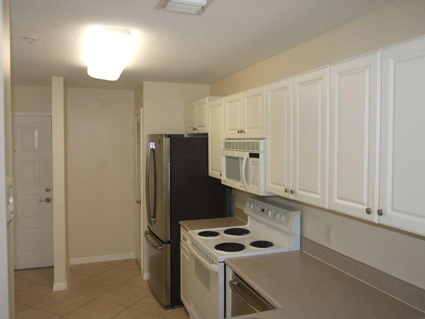 1209 Main Street, Unit 206 Jupiter, FL 33458 - Photo 1 of 15 20191024152908473882000000-o
