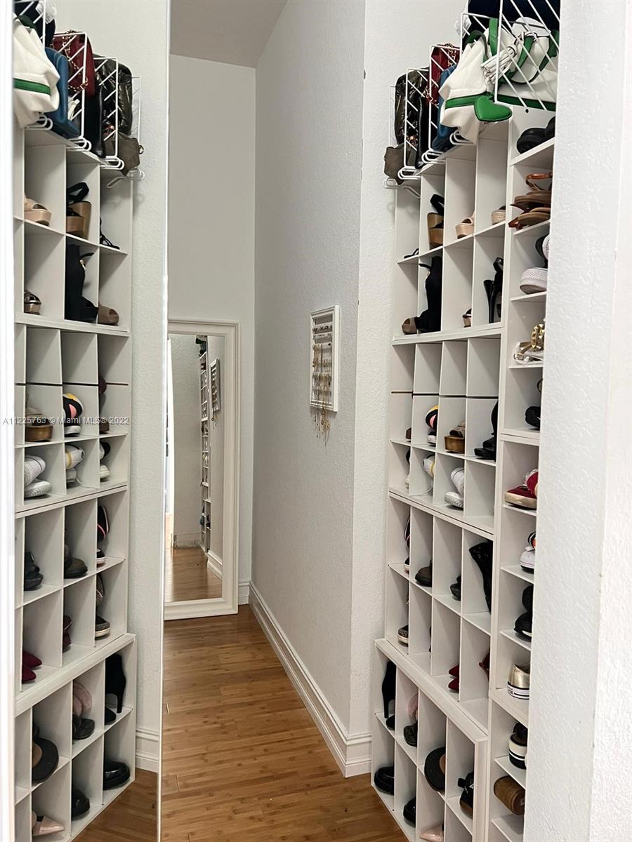 862 Tulip Circle Weston, FL 33327 - Photo 15 of 29