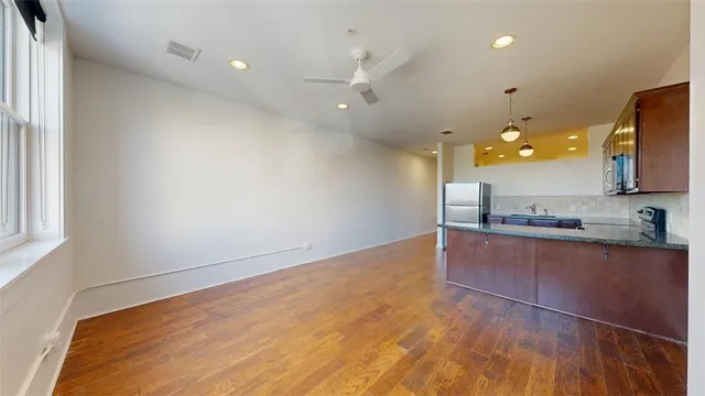 $1,225 | 206 North Main Street, Unit 128, Bryan, TX 77803