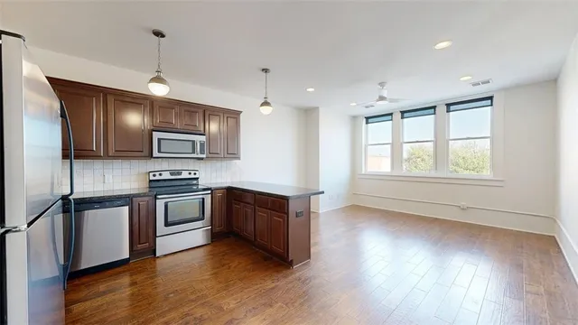 $1,225 | 206 North Main Street, Unit 128, Bryan, TX 77803