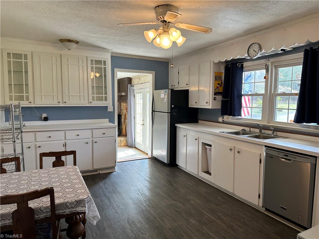 2047 Sizemore Road Germanton, NC 27019 - Photo 23 of 49