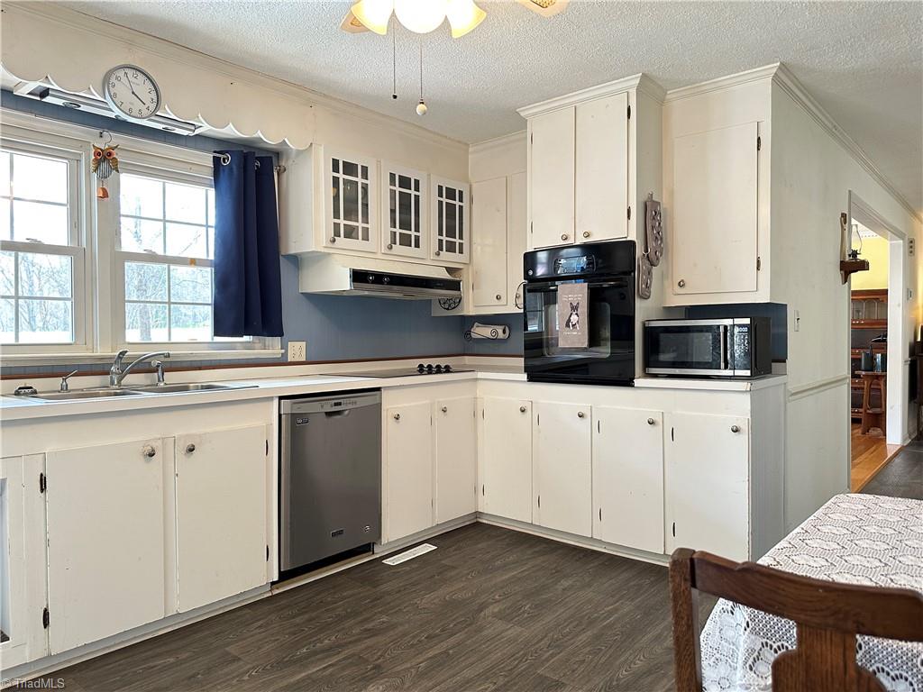 2047 Sizemore Road Germanton, NC 27019 - Photo 24 of 49