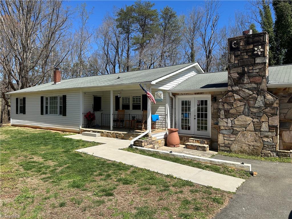 2047 Sizemore Road Germanton, NC 27019 - Photo 4 of 49