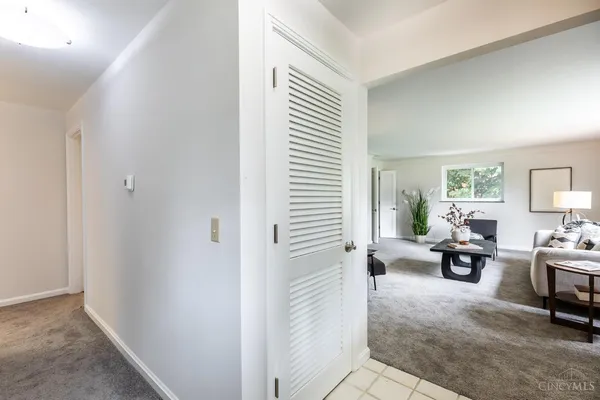 $449,000 | 7172 Pfeiffer Road, Montgomery, OH 45242