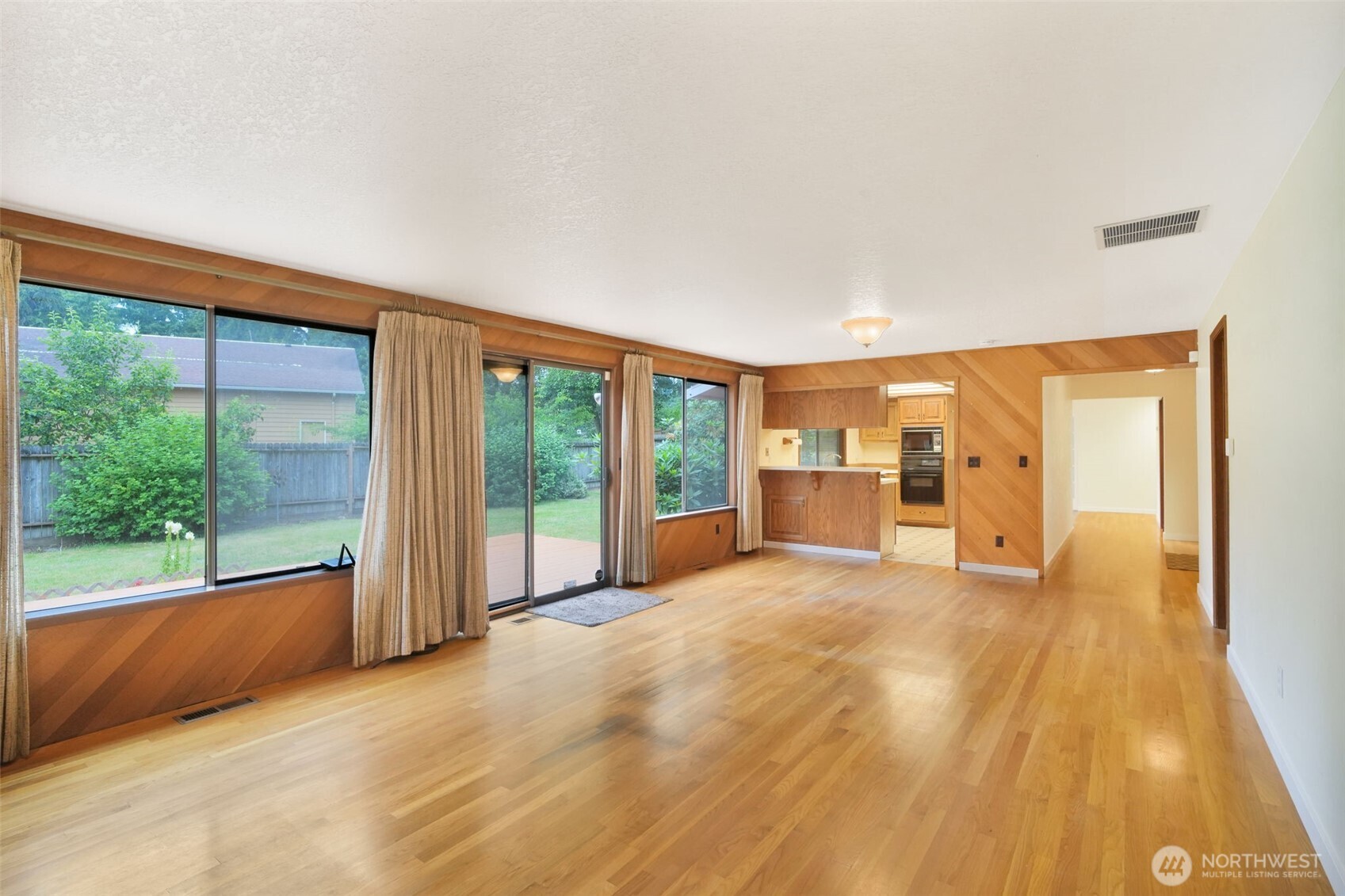 2004 Southwest 306th Place Federal Way, WA 98023 - Photo 23 of 39 Gallery Image 23
