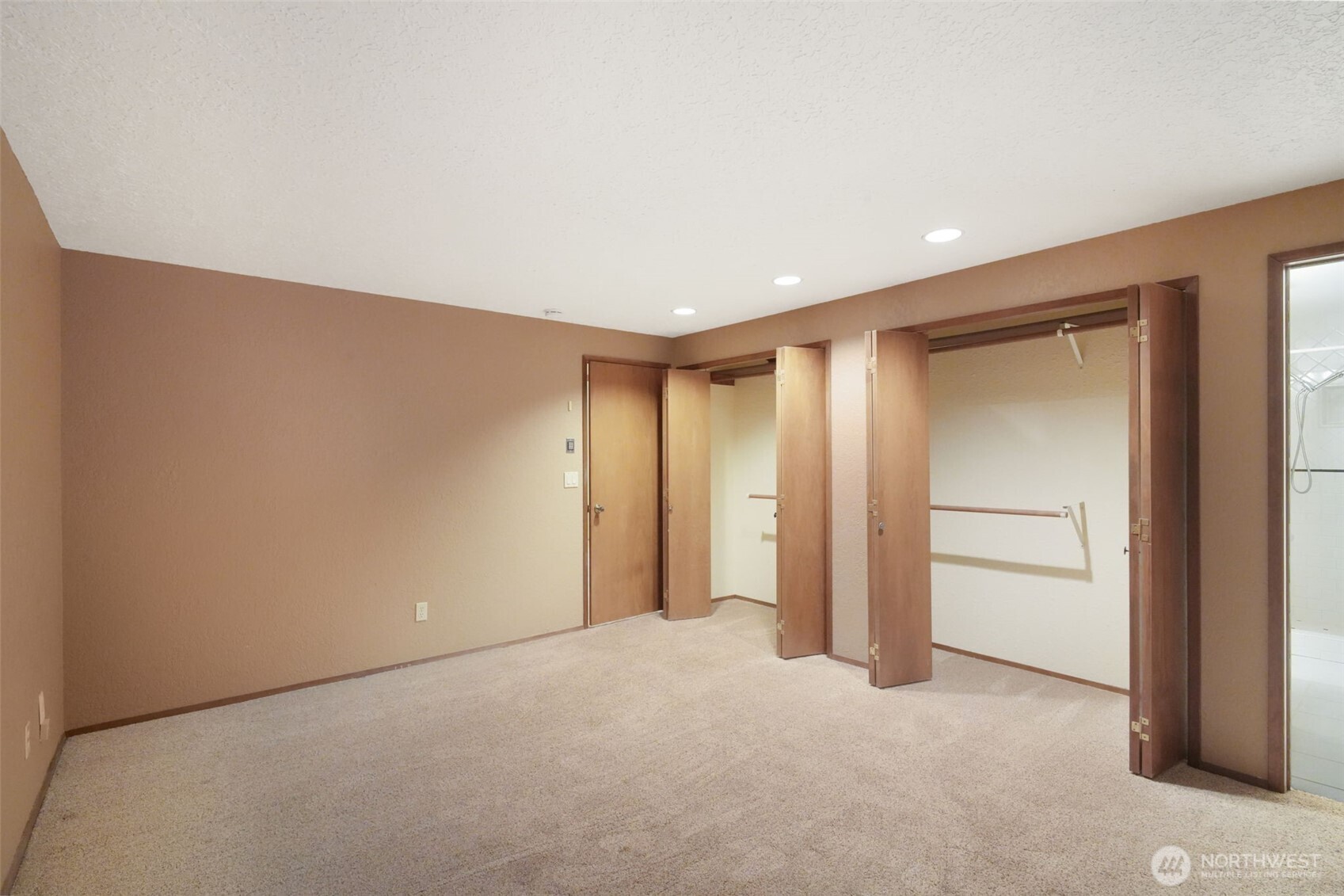 2004 Southwest 306th Place Federal Way, WA 98023 - Photo 31 of 39 Gallery Image 31