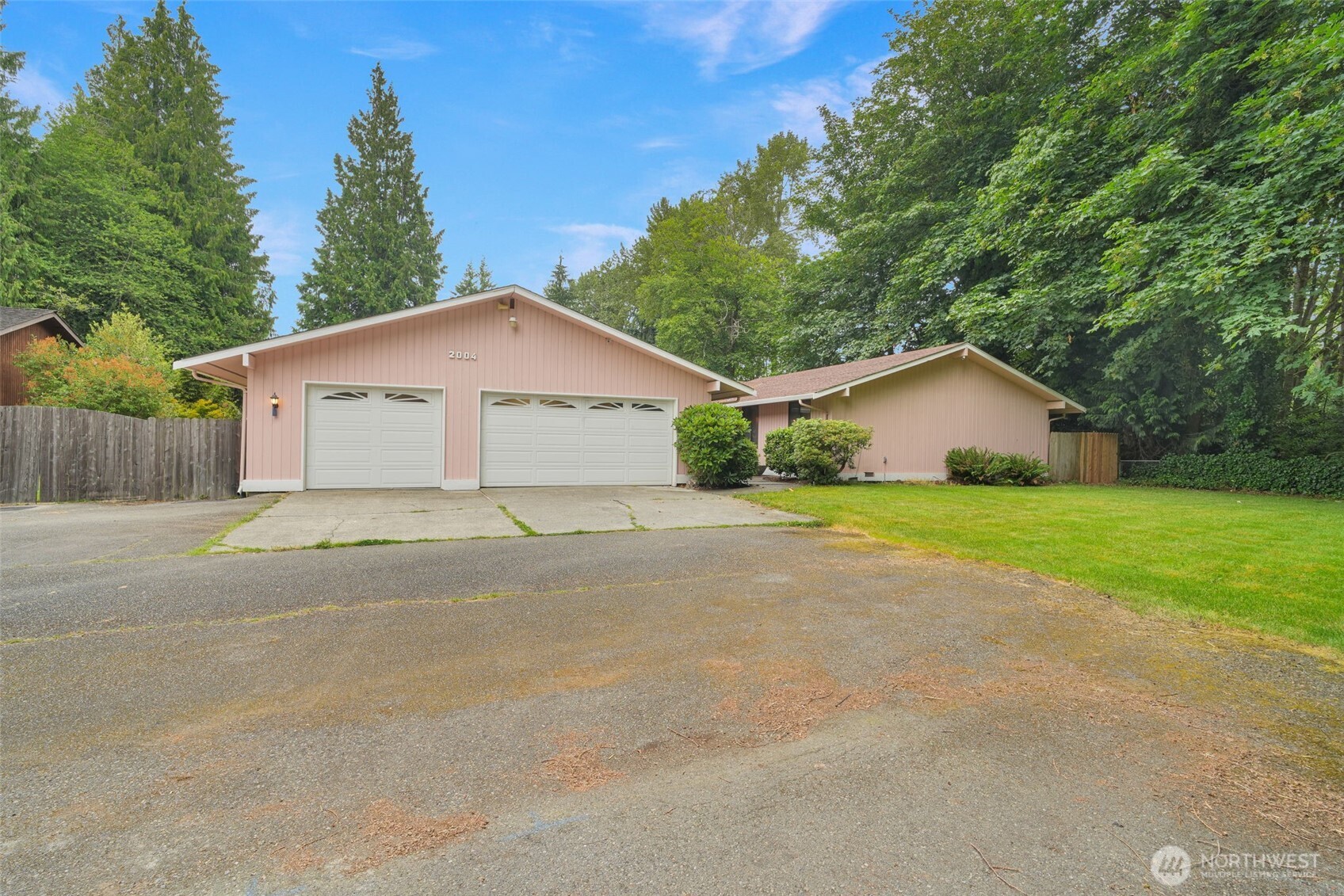 2004 Southwest 306th Place Federal Way, WA 98023 - Photo 4 of 39 Gallery Image 4