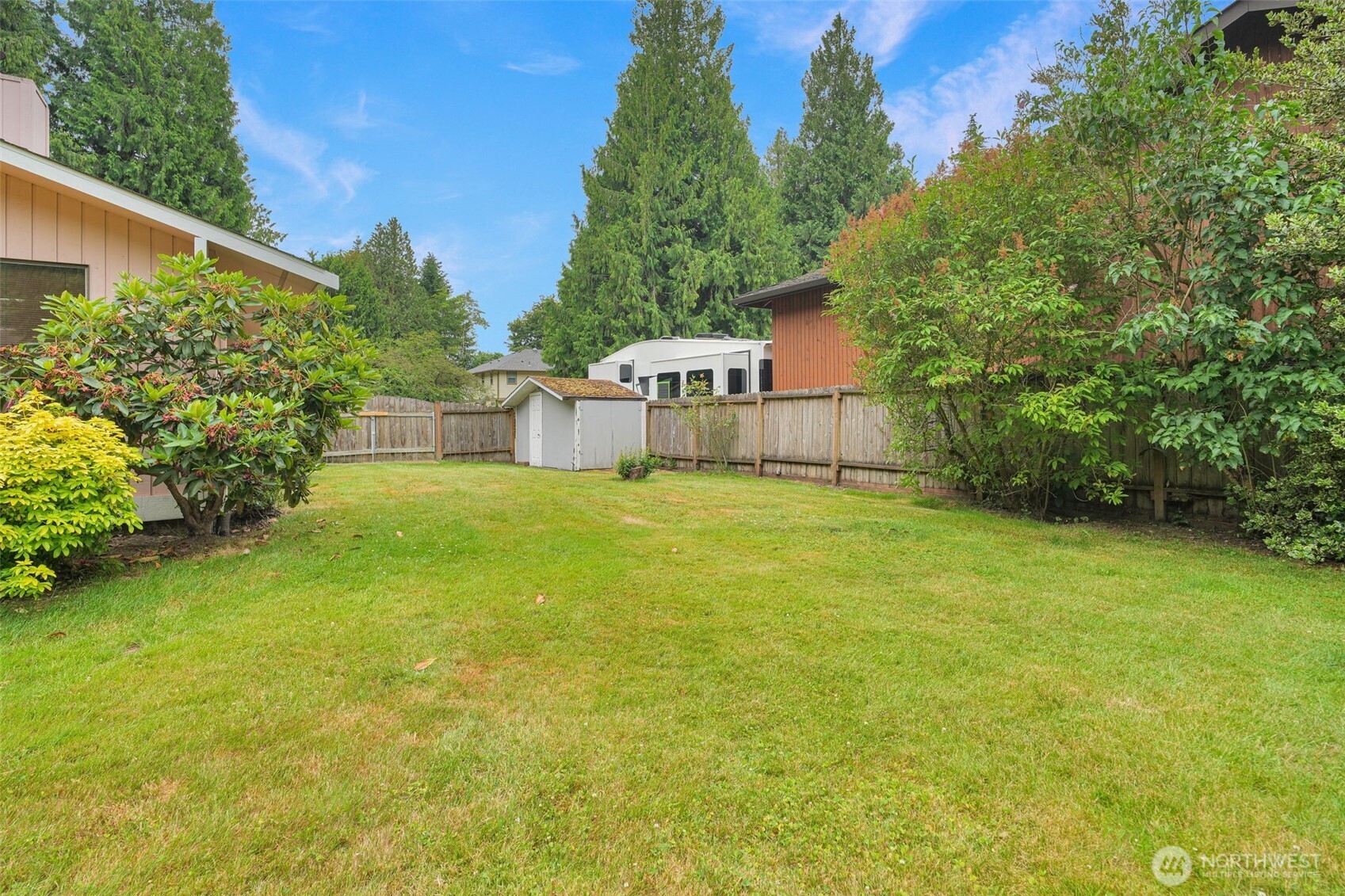 2004 Southwest 306th Place Federal Way, WA 98023 - Photo 9 of 39 Gallery Image 9