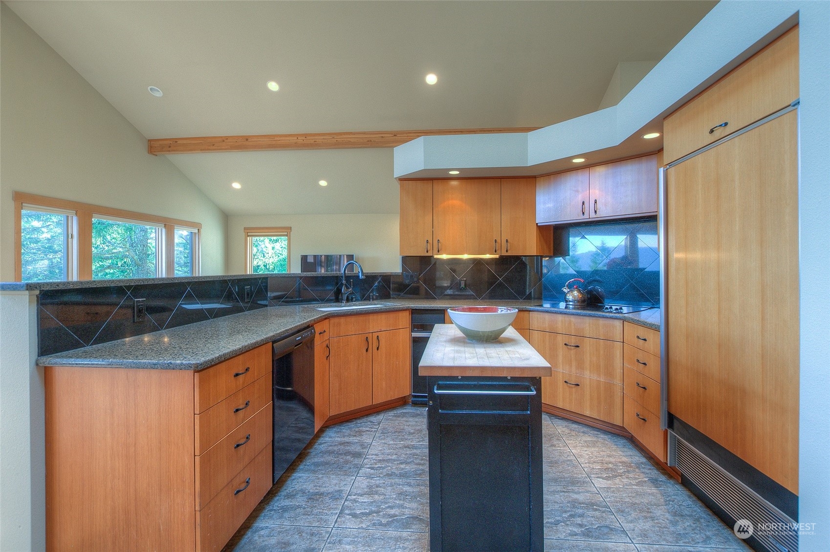 16 Switchback Road Orcas Island, WA 98245 - Photo 10 of 40 Gallery Image 10