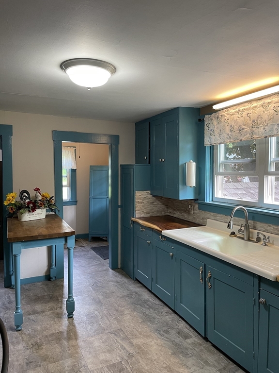 63 Gardner Road Hubbardston, MA 01452 - Photo 6 of 42