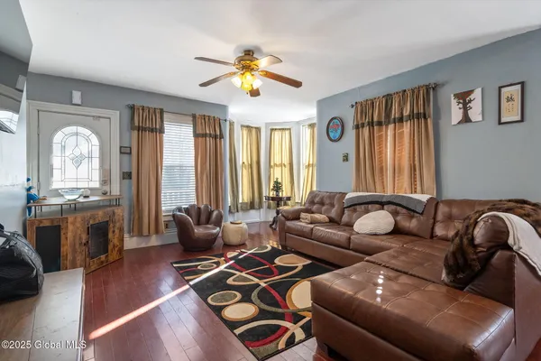 $137,400 | 39 Water Street, Worcester, NY 12197