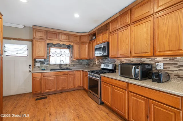 $137,400 | 39 Water Street, Worcester, NY 12197