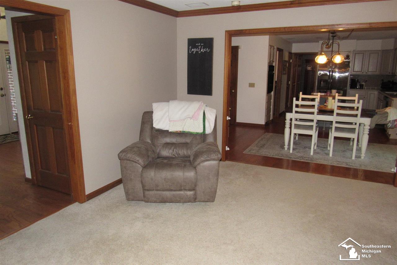 2489 Sandpiper Road Lambertville, MI 48144 - Photo 8 of 51 50079919-7.JPG