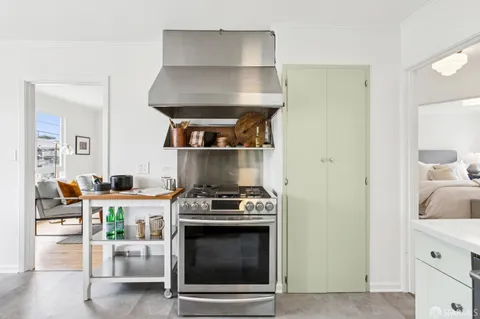 $1,095,000 | 2441 45th Avenue, San Francisco, CA 94116