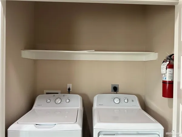$1,195 | 2919 West Driftwood Street, Unit 4, Edinburg, TX 78541