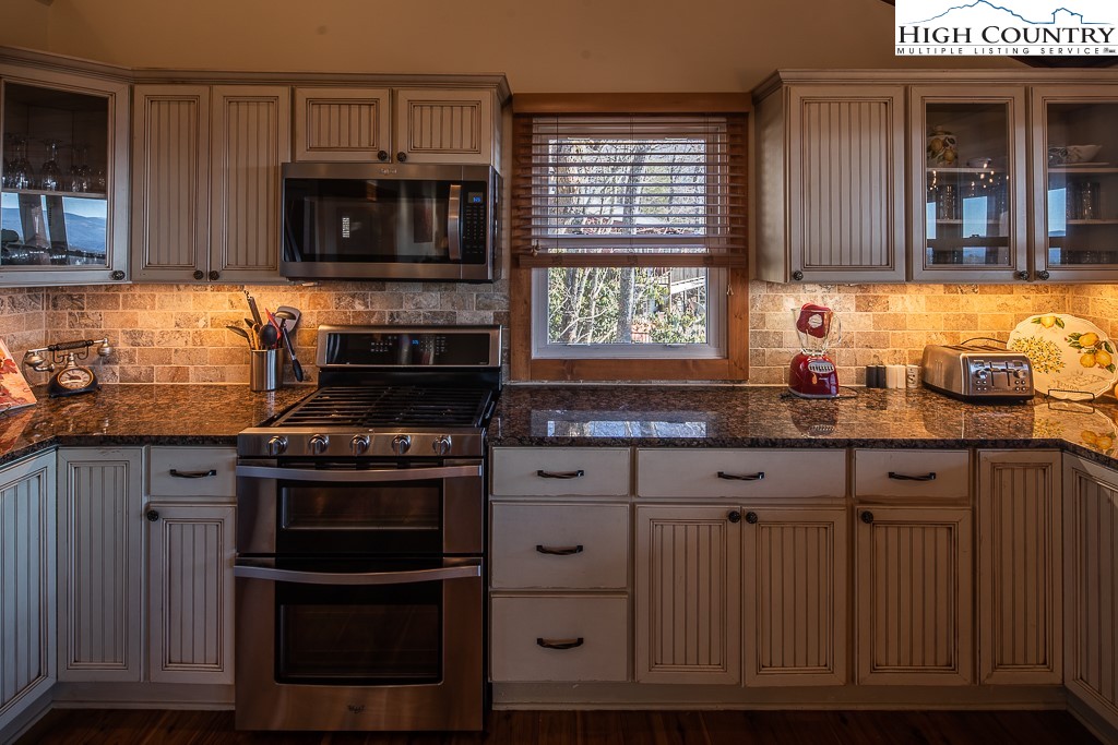 107-109 Red Rhododendron Road Boone, NC 28607 - Photo 16 of 50 Gallery Image 16