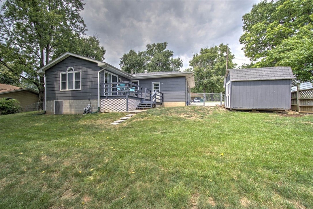 3527 East Eugene Drive Decatur, IL 62521 - Photo 23 of 27 Gallery Image 23