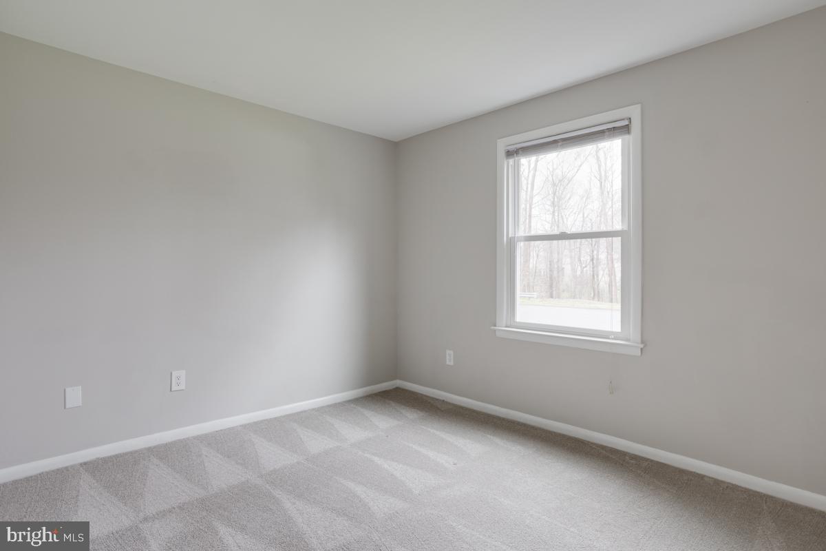 9127 Andromeda Drive Burke, VA 22015 - Photo 14 of 39