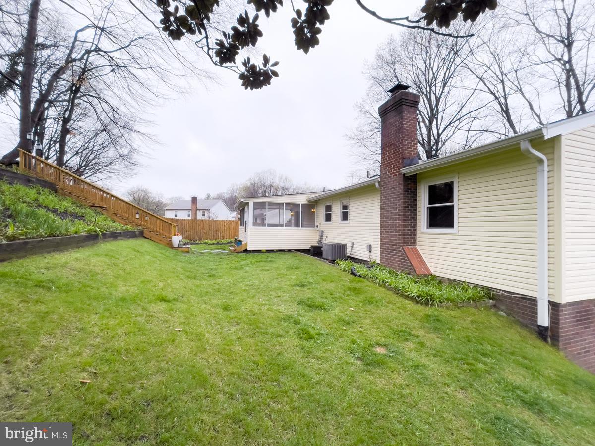 9127 Andromeda Drive Burke, VA 22015 - Photo 35 of 39