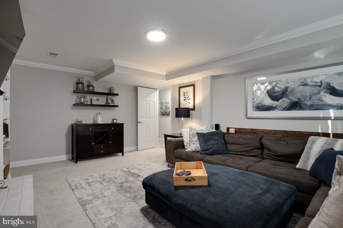 9127 Andromeda Drive Burke, VA 22015 - Photo 9 of 39