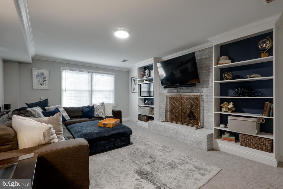 9127 Andromeda Drive Burke, VA 22015 - Photo 10 of 39