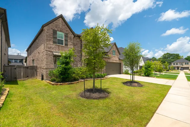 $4,800 | 25011 Stella Fls Lane, Tomball, TX 77375