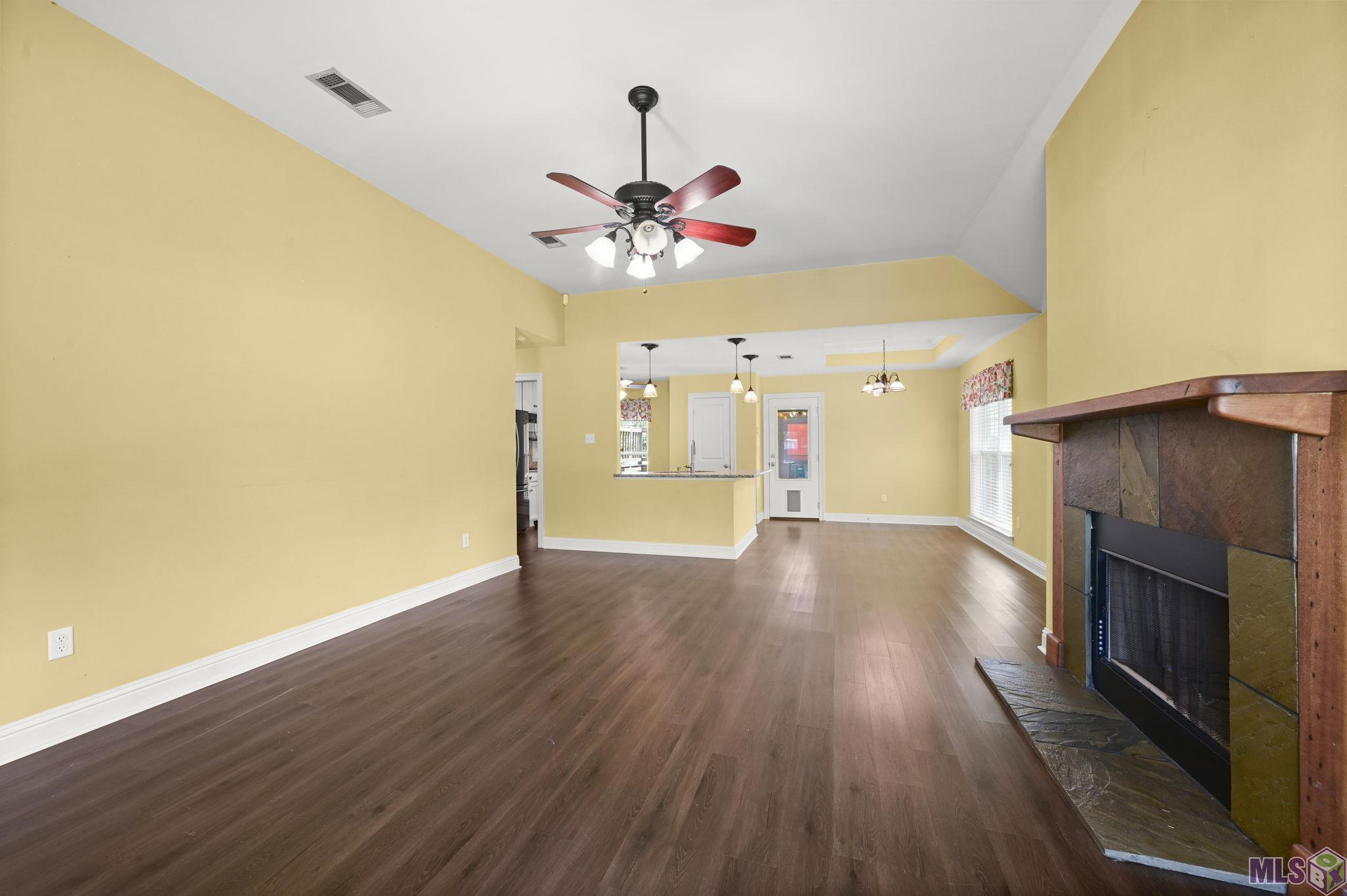 7233 Associate Drive Baton Rouge, LA 70817 - Photo 5 of 23 Gallery Image 5