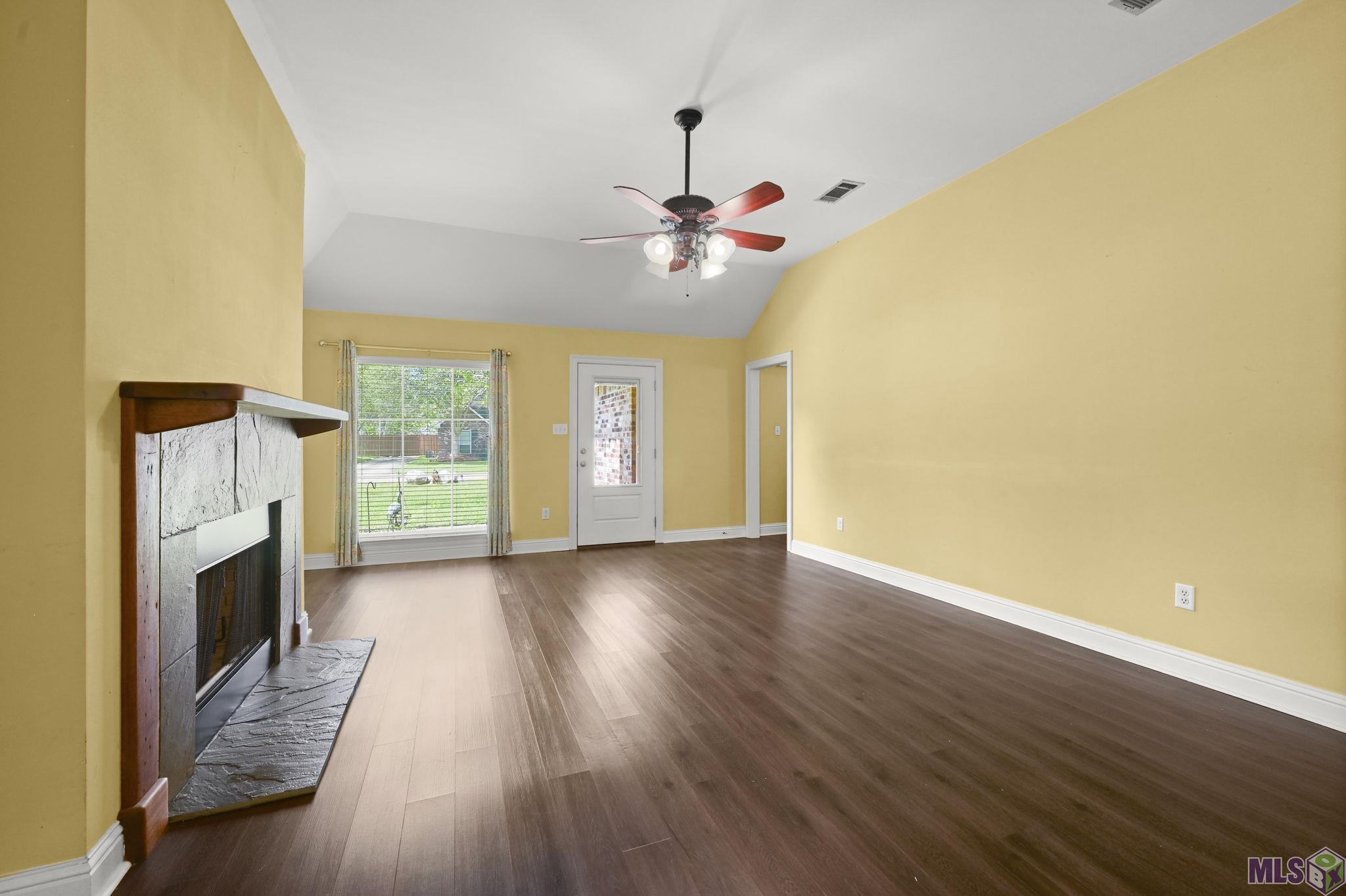 7233 Associate Drive Baton Rouge, LA 70817 - Photo 10 of 23 Gallery Image 10