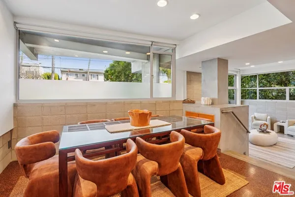 $2,295,000 | 639 Pacific Street, Unit A, Santa Monica, CA 90405