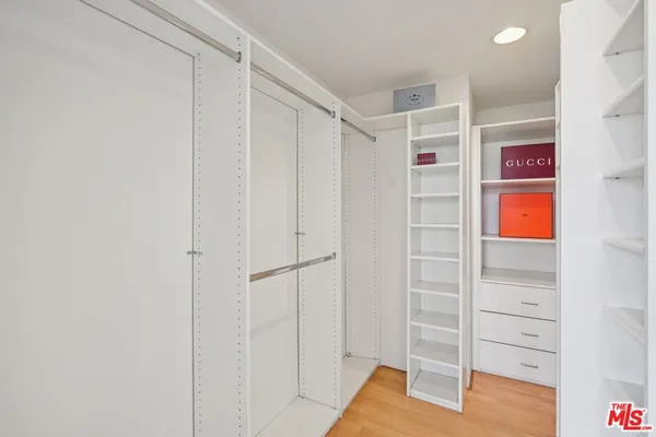 $2,295,000 | 639 Pacific Street, Unit A, Santa Monica, CA 90405
