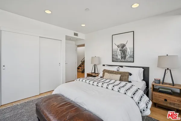$2,295,000 | 639 Pacific Street, Unit A, Santa Monica, CA 90405
