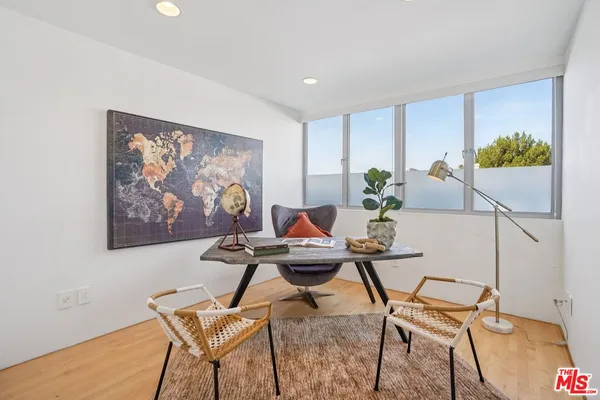 $2,295,000 | 639 Pacific Street, Unit A, Santa Monica, CA 90405