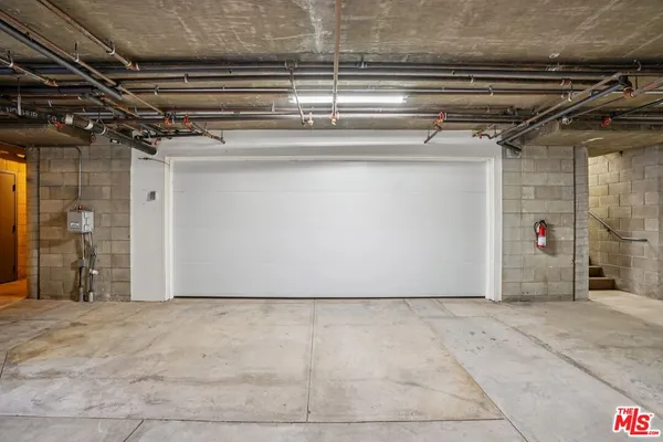$2,295,000 | 639 Pacific Street, Unit A, Santa Monica, CA 90405