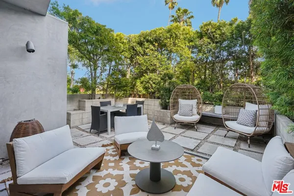 $2,295,000 | 639 Pacific Street, Unit A, Santa Monica, CA 90405