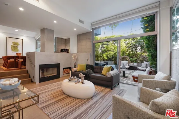 $2,295,000 | 639 Pacific Street, Unit A, Santa Monica, CA 90405