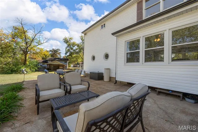 $399,900 | 3301 Lark Drive, Arnold, MO 63010