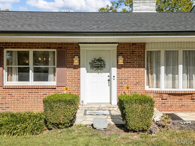 $399,900 | 3301 Lark Drive, Arnold, MO 63010