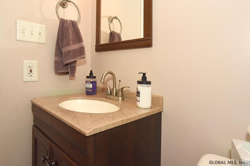 259 Lower Newtown Road Halfmoon, NY 12188 - Photo 18 of 44 Photo 18