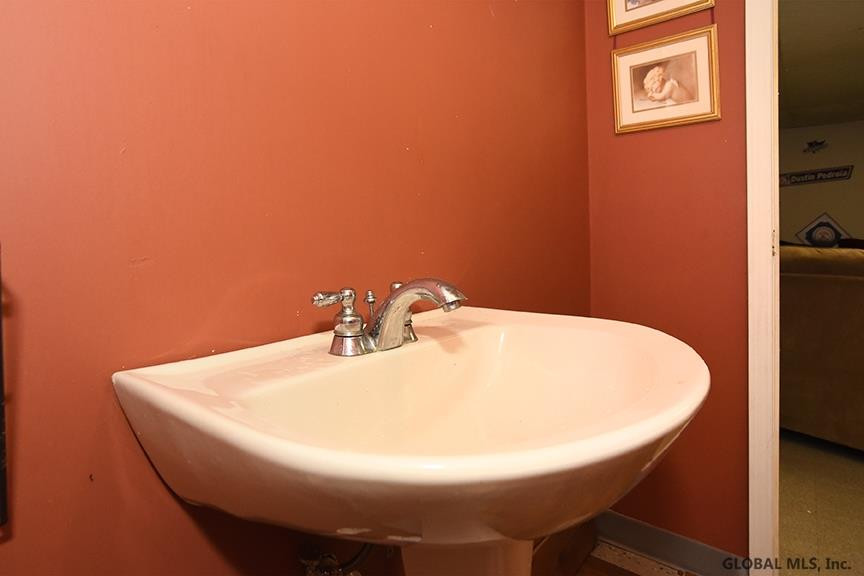 259 Lower Newtown Road Halfmoon, NY 12188 - Photo 31 of 44 Photo 31