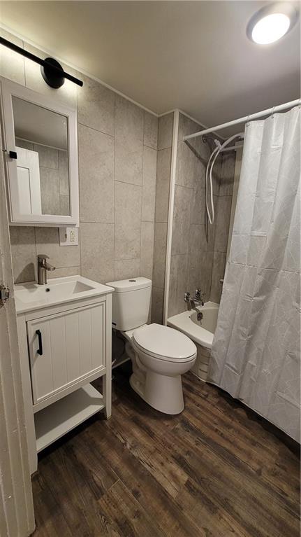 238-242 Philadelphia Street Indiana, PA 15701 - Photo 9 of 25 a bathroom with a toilet sink and shower