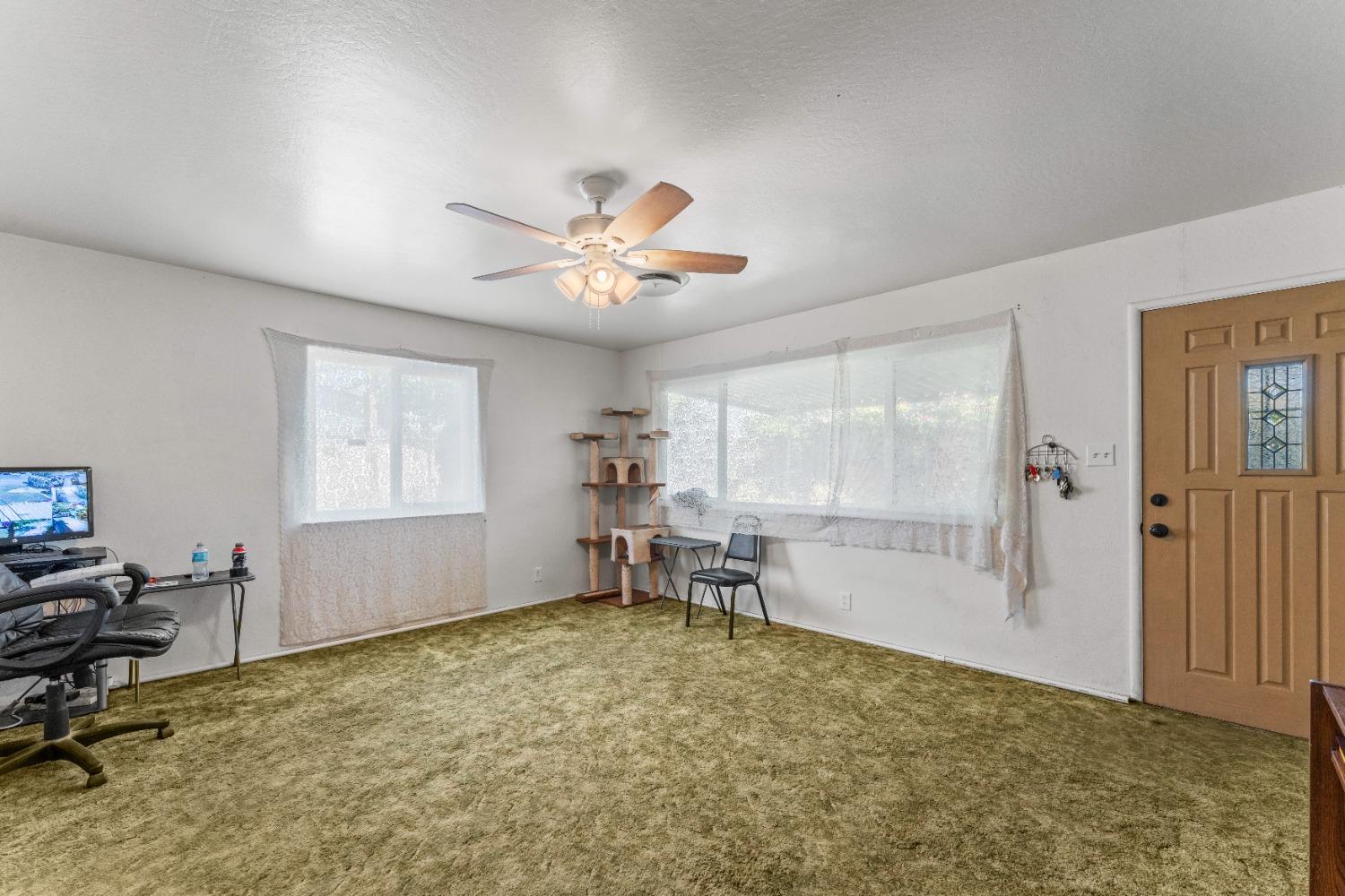 6849 26th Street Rio Linda, CA 95673 - Photo 25 of 56 a view of an empty room with a window
