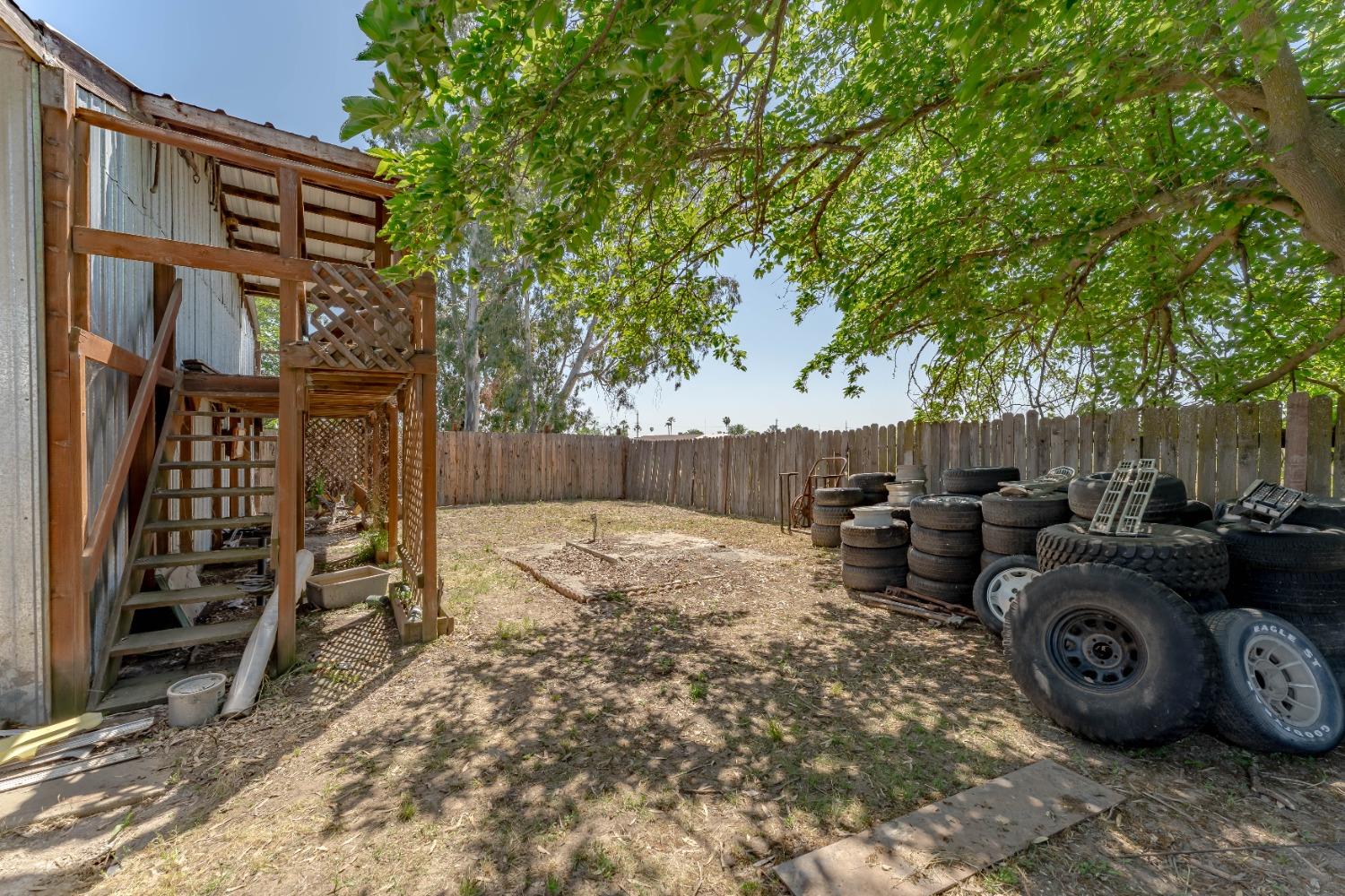 6849 26th Street Rio Linda, CA 95673 - Photo 42 of 56 a view of a back yard of the house