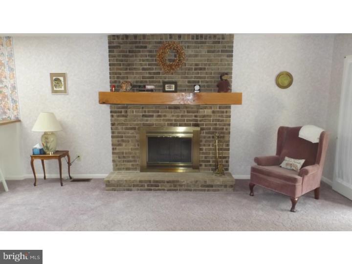 1075 Jacksonville Road Warminster, PA 18974 - Photo 10 of 25 Gallery Image 10