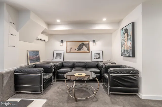 $2,300,000 | 1737 Church Street Northwest, Washington, DC 20036