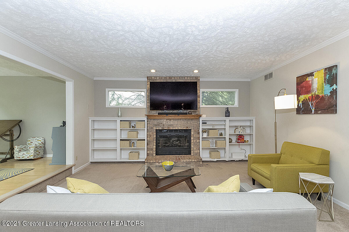 2529 Dustin Road Okemos, MI 48864 - Photo 15 of 43 14