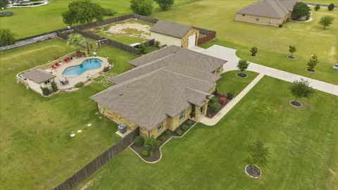 $825,000 | 104 West Vienna Drive, Hutto, TX 78634