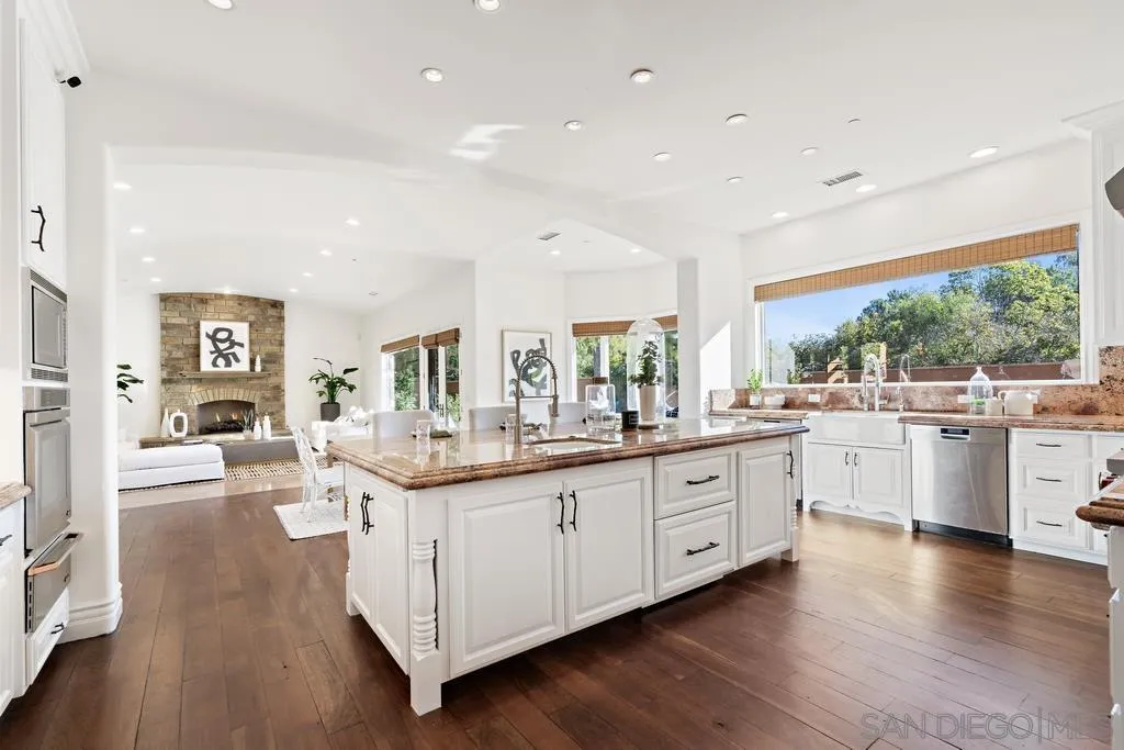 3427 Via Monteverde Encinitas, CA 92024 - Photo 15 of 32