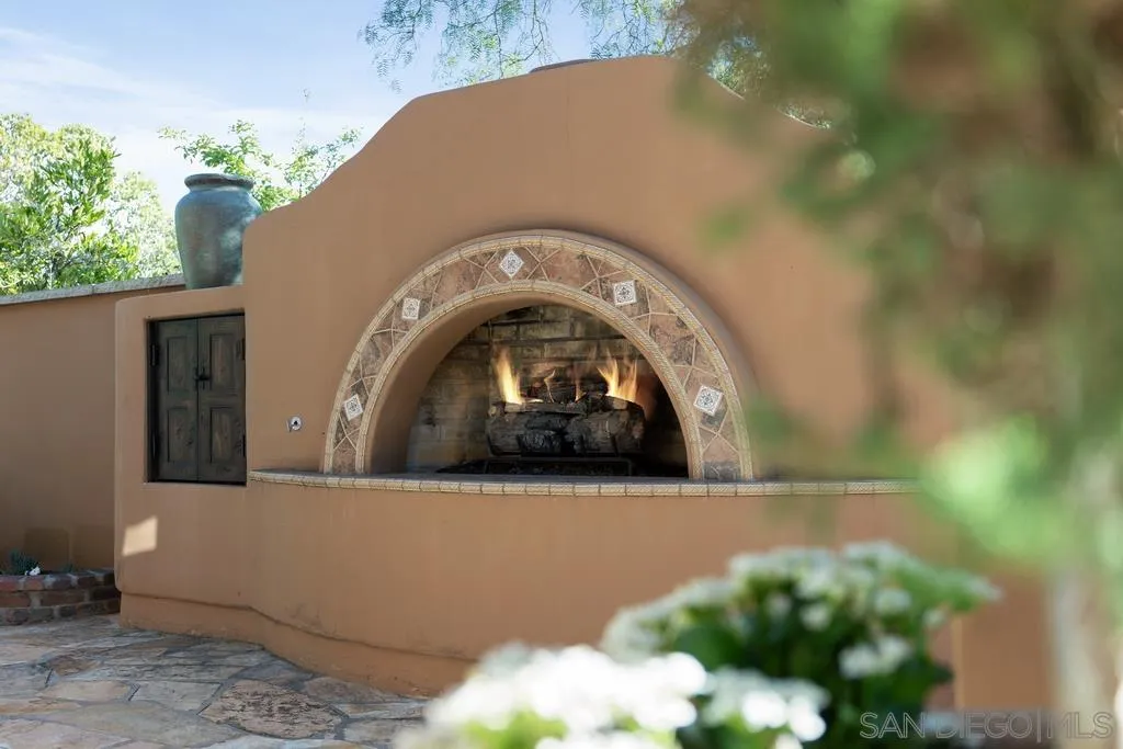 3427 Via Monteverde Encinitas, CA 92024 - Photo 18 of 32