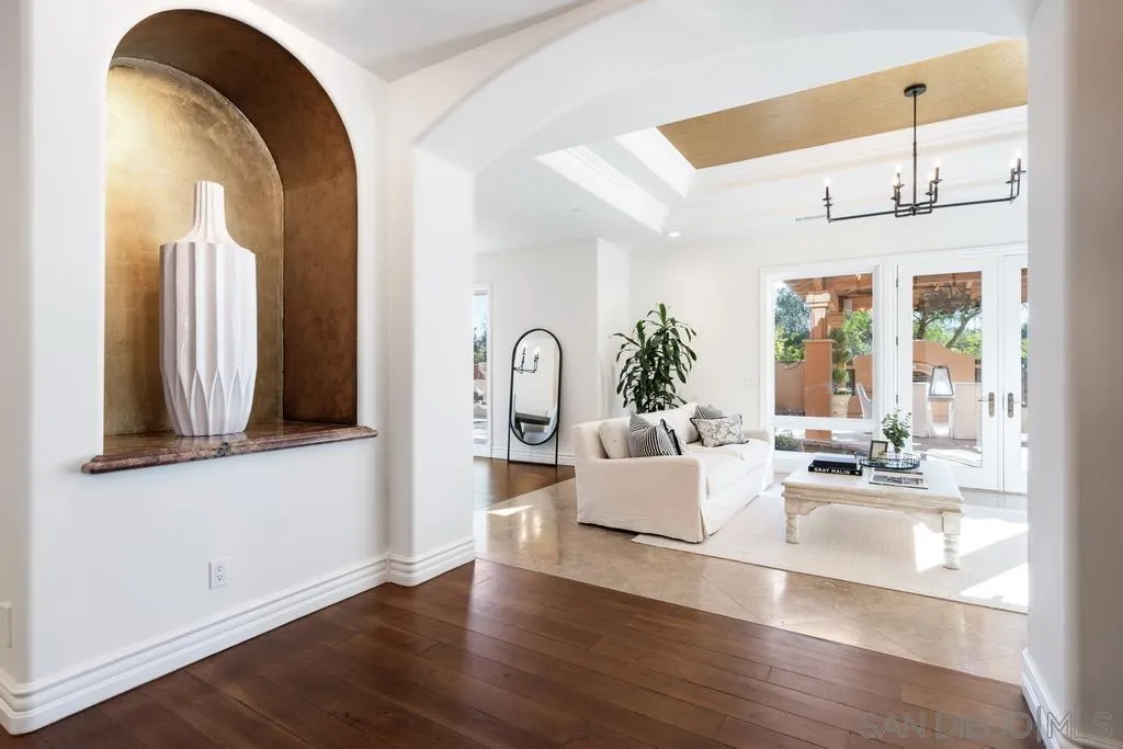 3427 Via Monteverde Encinitas, CA 92024 - Photo 8 of 32