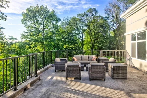 $629,900 | 27 Jefferson Street, Unit 105, Marlborough, MA 01752